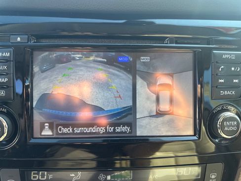 Used 2017 Nissan Rogue SL w/ SL Premium Package FWD image 34