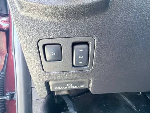 Used 2017 Ford F250 Lariat w/ Lariat Ultimate Package AWD/4WD image 19