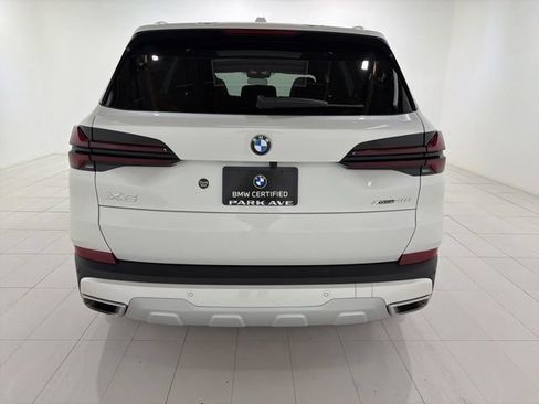 Certified 2024 BMW X5 xDrive40i w/ Premium Package AWD/4WD image 4