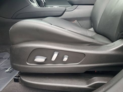 Used 2021 Cadillac XT6 Premium Luxury image 21