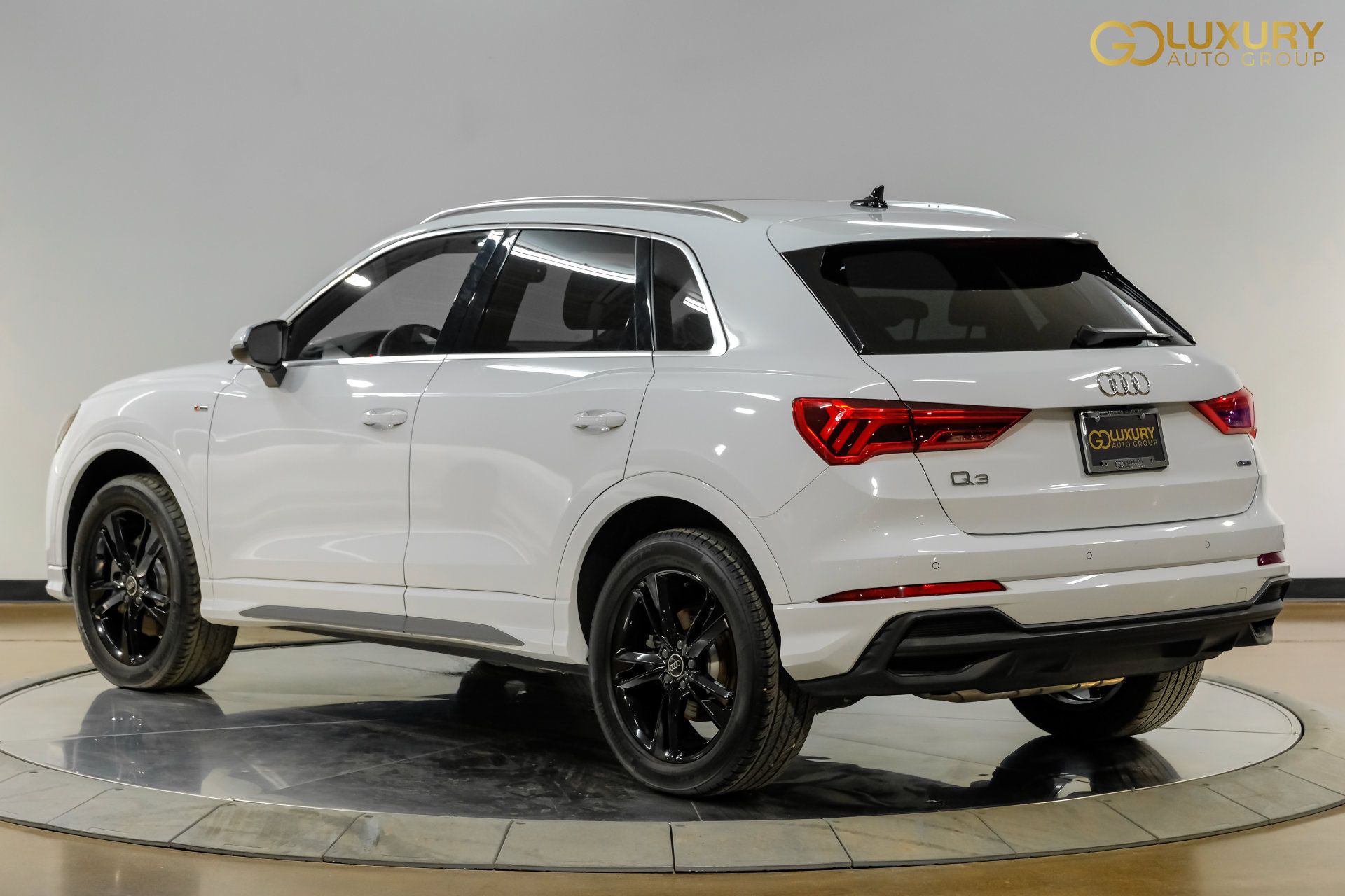 Used 2024 Audi Q3 2.0T Premium AWD/4WD image 12