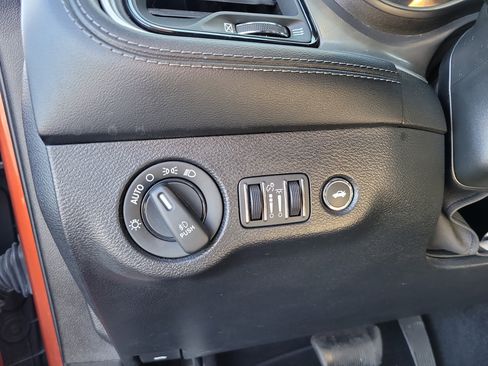 Used 2022 Dodge Challenger R/T w/ Plus Package image 30