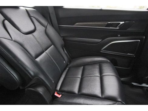 Used 2022 Kia Telluride SX w/ Towing Package FWD image 15