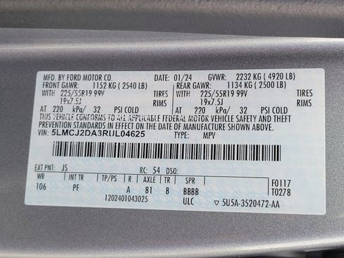 Certified 2024 Lincoln Corsair Reserve w/ Equipment Group 201A image 18