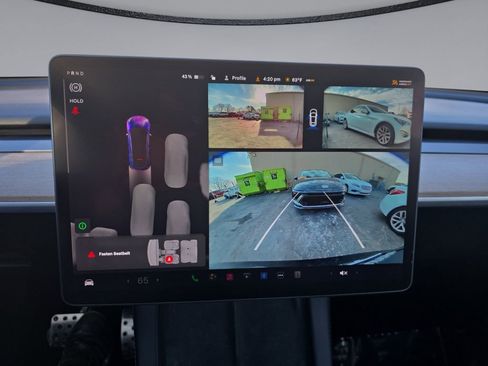 Used 2024 Tesla Model Y Long Range image 35