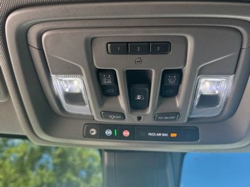 Used 2019 GMC Sierra 1500 SLT w/ SLT Premium Plus Package AWD/4WD image 38