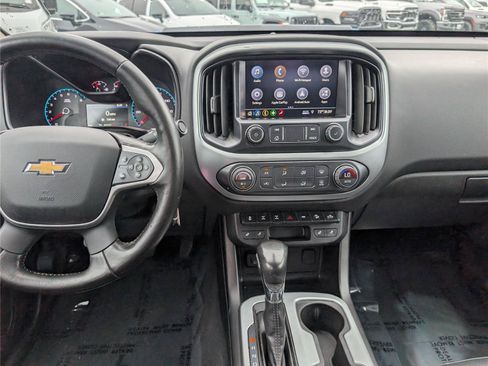 Used 2022 Chevrolet Colorado ZR2 AWD/4WD image 17
