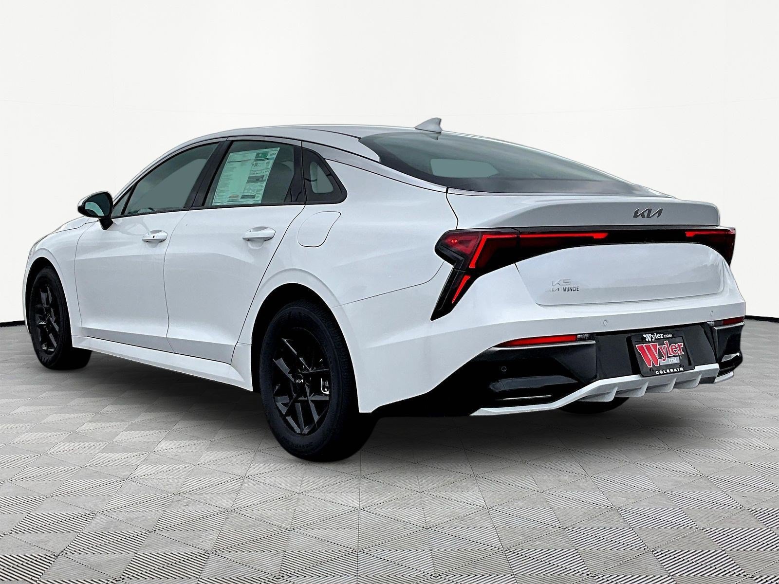 New 2026 Kia K5 LXS FWD image 4