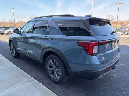 New 2026 Ford Explorer Active w/ Active Comfort Package image 5