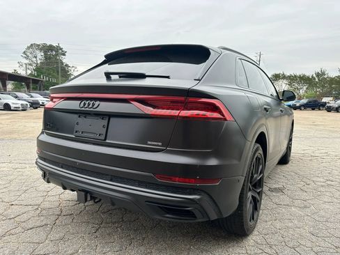 Used 2019 Audi Q8 Prestige w/ Luxury Package AWD/4WD image 6