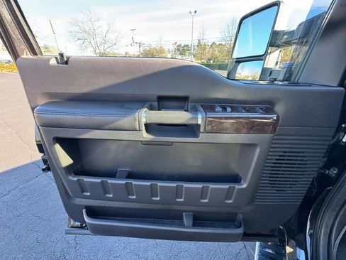 Used 2015 Ford F450 Platinum image 16