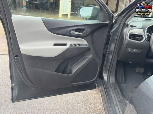 Used 2021 Chevrolet Equinox LS AWD/4WD image 10