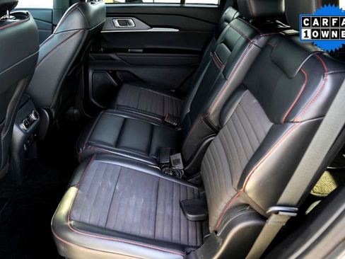 Used 2025 Ford Explorer ST-Line w/ ST-Line Street Pack image 31
