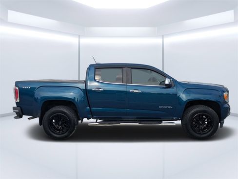 Used 2019 GMC Canyon SLT w/ Driver Alert Package image 2