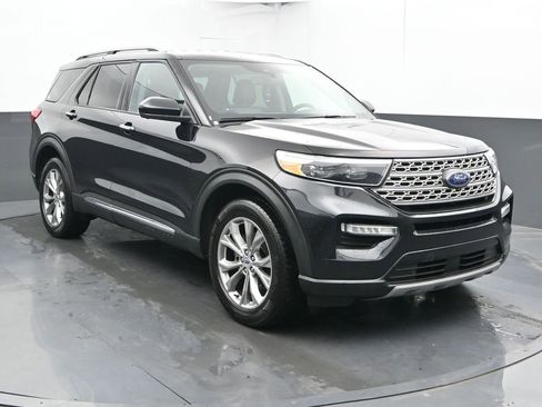 Used 2022 Ford Explorer Limited AWD/4WD image 3