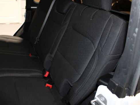 Used 2020 Jeep Wrangler Unlimited Sport S AWD/4WD image 16