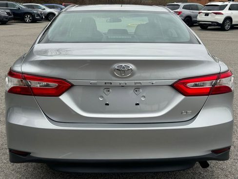 Used 2018 Toyota Camry LE image 6