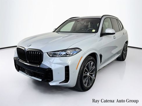 Used 2024 BMW X5 xDrive40i w/ M Sport Package AWD/4WD image 3