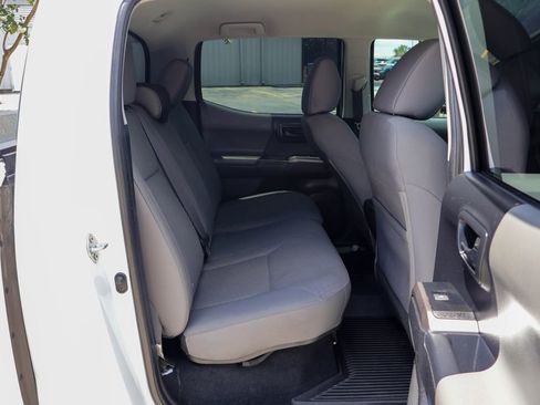 Used 2023 Toyota Tacoma SR5 RWD image 11