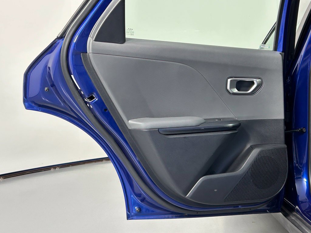 Used 2025 Kia K4 FWD image 14
