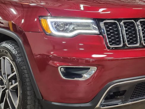 Used 2021 Jeep Grand Cherokee Limited w/ Premium Lighting Group AWD/4WD image 13