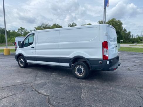 Used 2018 Ford Transit 250 148 Low Roof RWD image 8