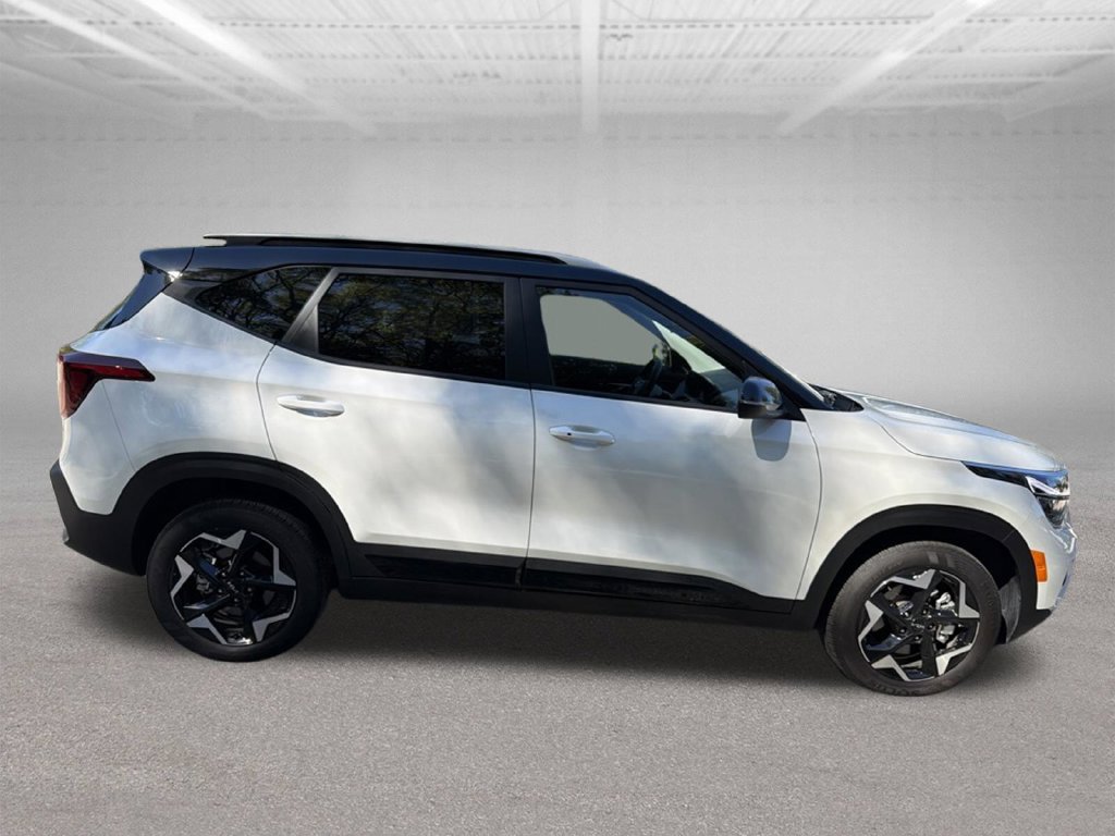 Used 2026 Kia Seltos S AWD/4WD image 14