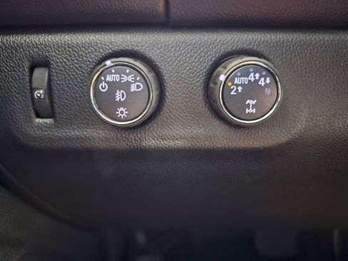Used 2017 GMC Canyon Denali AWD/4WD image 35