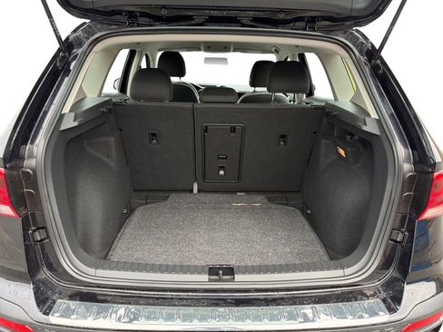 Certified 2022 Volkswagen Taos S image 24