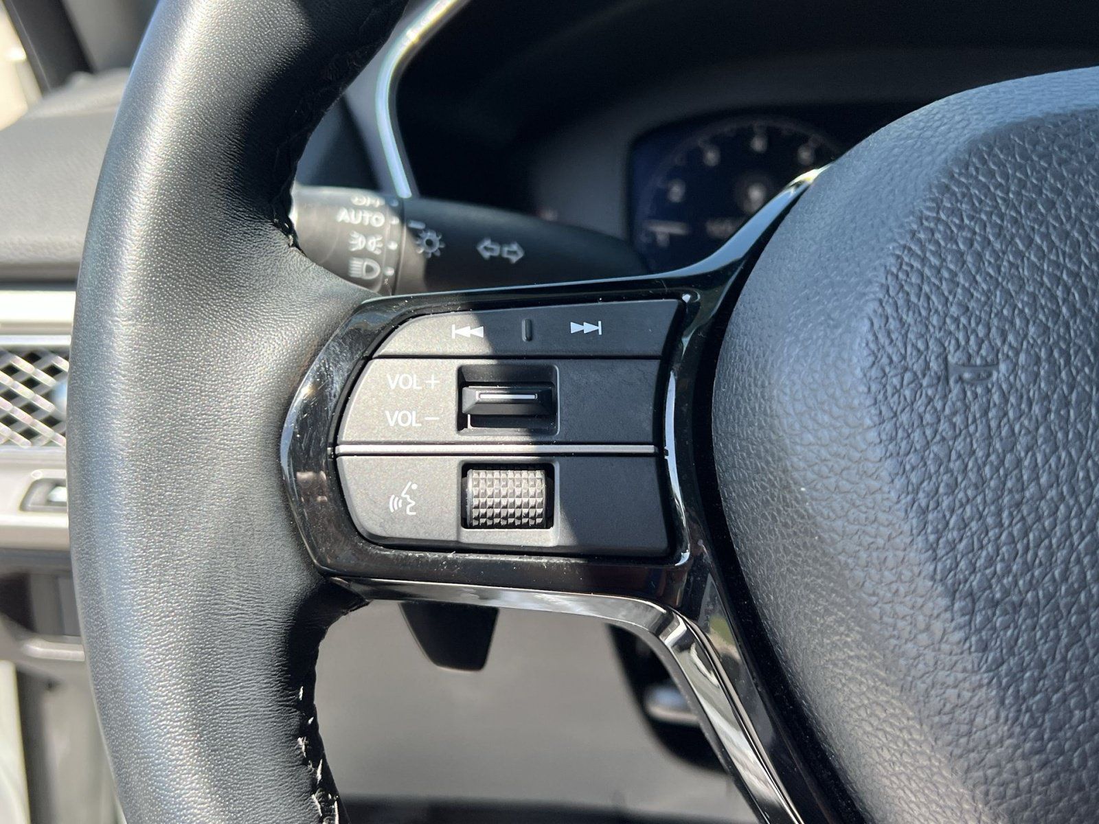 Certified 2024 Acura Integra FWD image 29