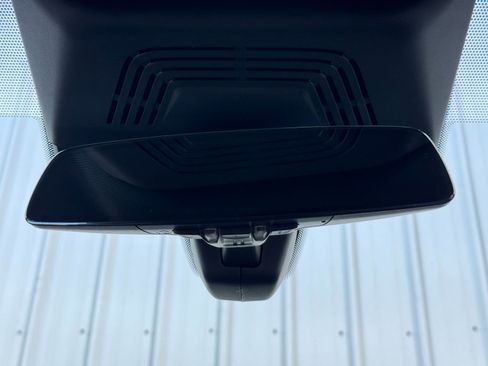 Used 2022 BMW iX xDrive50 w/ Sport Package image 36