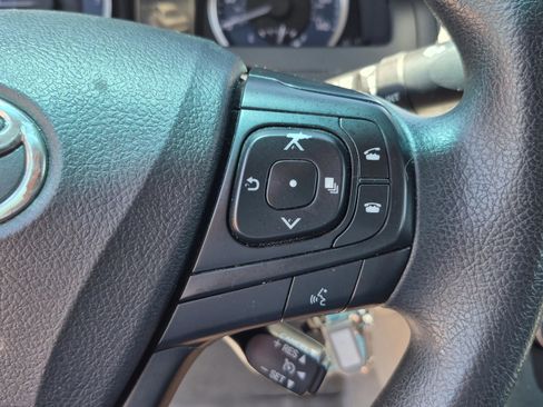 Used 2016 Toyota Camry LE FWD image 27