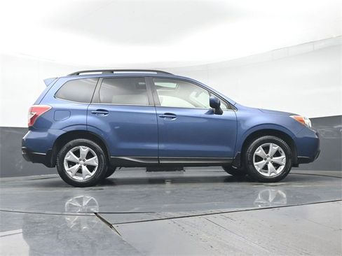 Used 2014 Subaru Forester 2.5i Limited image 32
