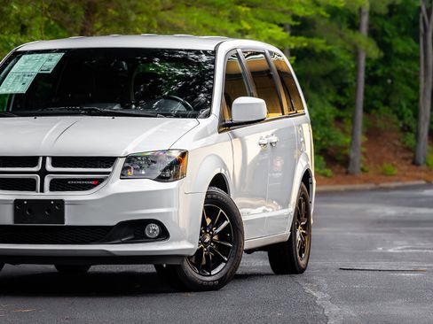 Used 2020 Dodge Grand Caravan GT FWD image 26