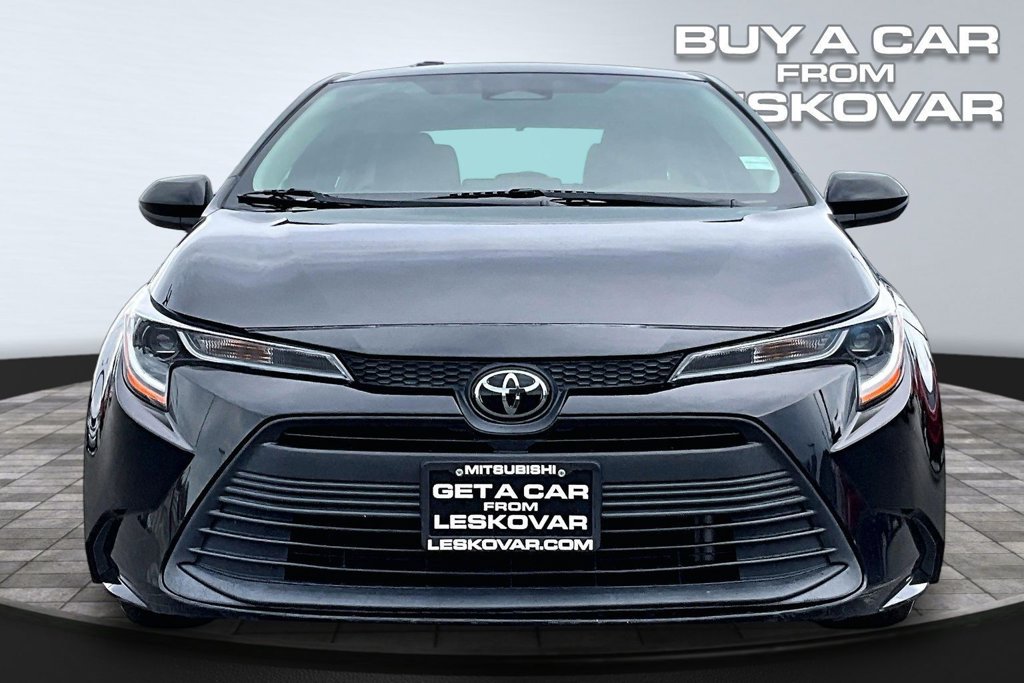 Used 2024 Toyota Corolla LE FWD image 3
