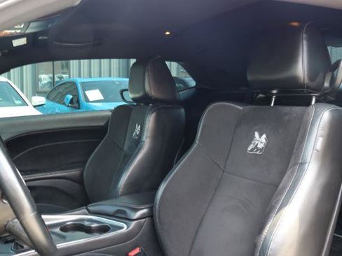 Used 2018 Dodge Challenger R/T Scat Pack w/ Leather Interior Group RWD image 8