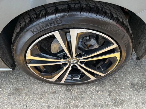Used 2020 Nissan Sentra SR FWD image 9