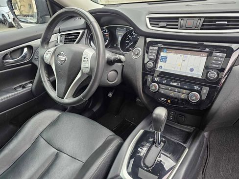 Used 2016 Nissan Rogue SL w/ SL Premium Package image 12
