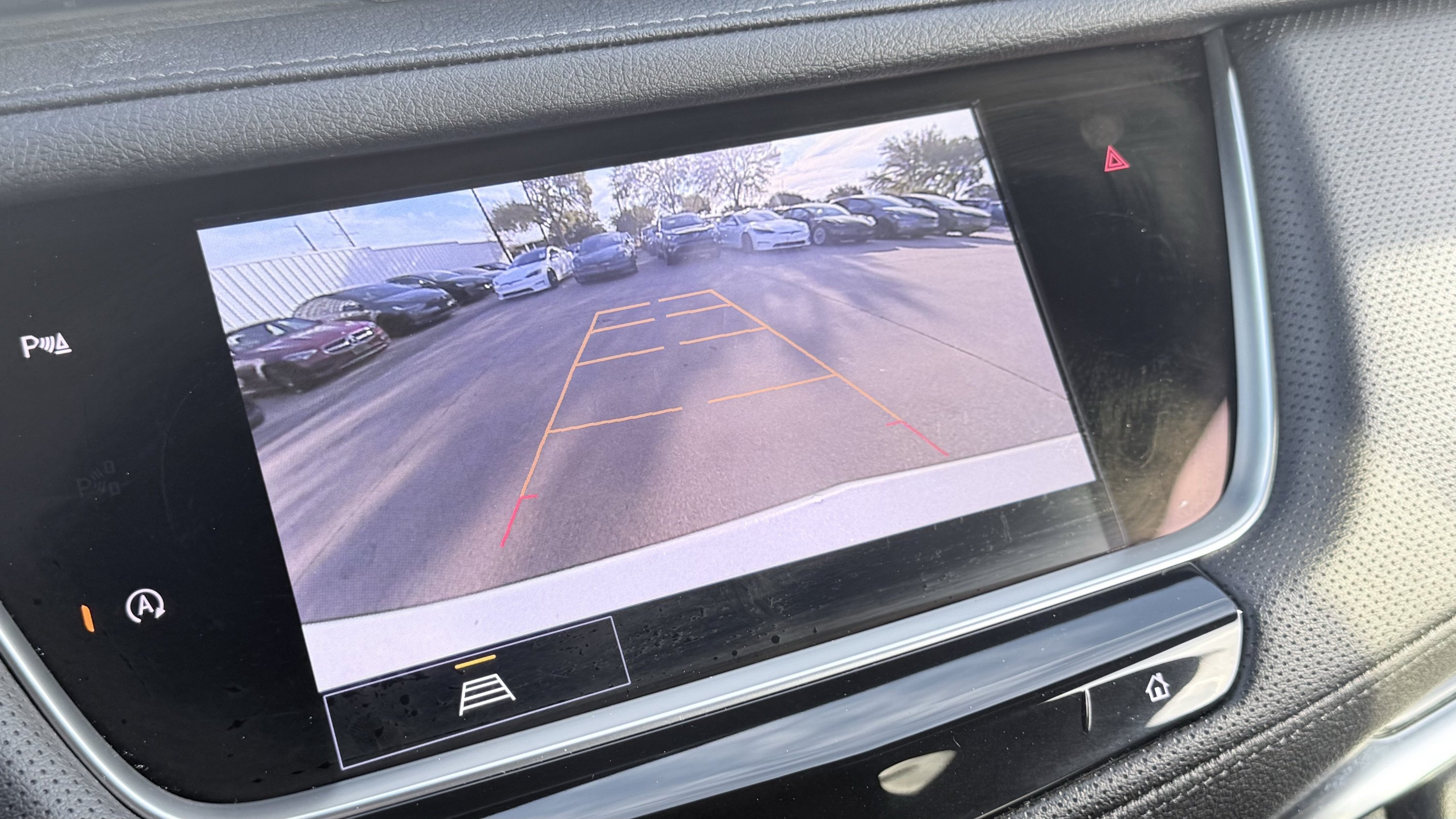 Used 2025 Cadillac XT5 Premium Luxury FWD image 4