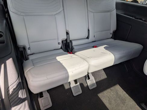 New 2026 Ford Expedition Platinum image 52