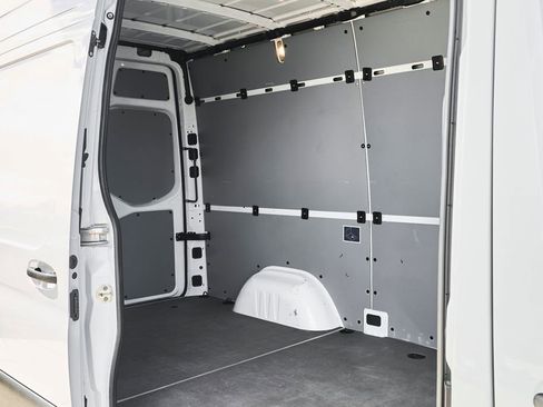 Used 2025 Mercedes-Benz Sprinter 2500 image 11