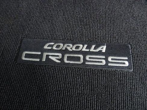 Used 2025 Toyota Corolla Cross L FWD image 22