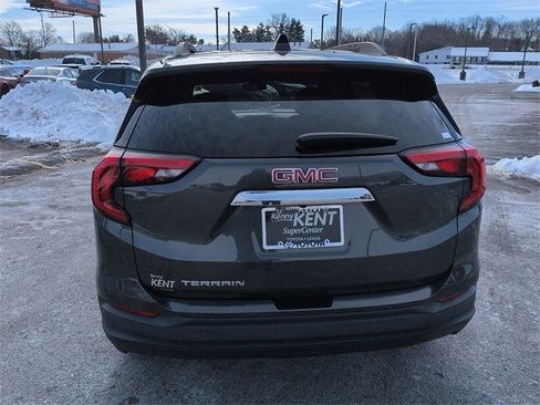 Used 2020 GMC Terrain SLE w/ Driver Convenience Package image 6