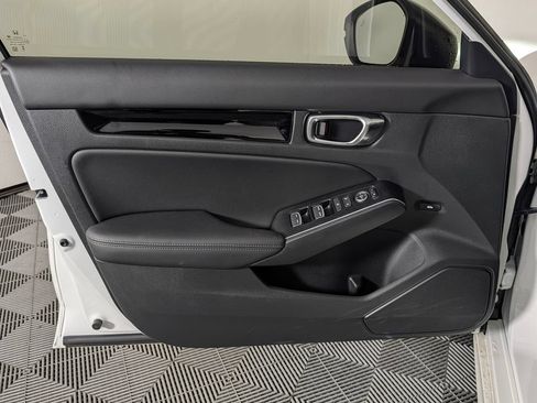 Used 2025 Honda Civic Sport Touring image 24