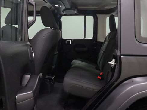 Certified 2018 Jeep Wrangler Unlimited Sport AWD/4WD image 14