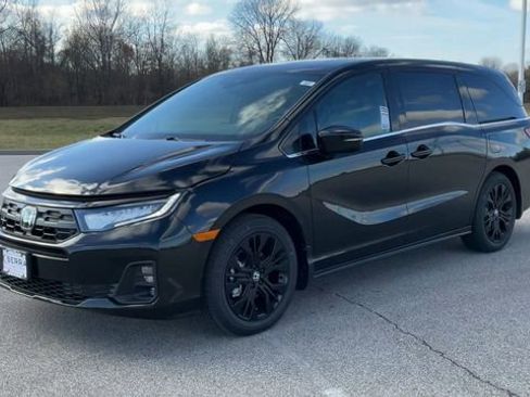 New 2026 Honda Odyssey Sport-L image 4