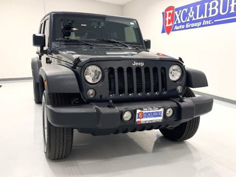 Used 2017 Jeep Wrangler Unlimited Sport w/ Quick Order Package 24S AWD/4WD image 2