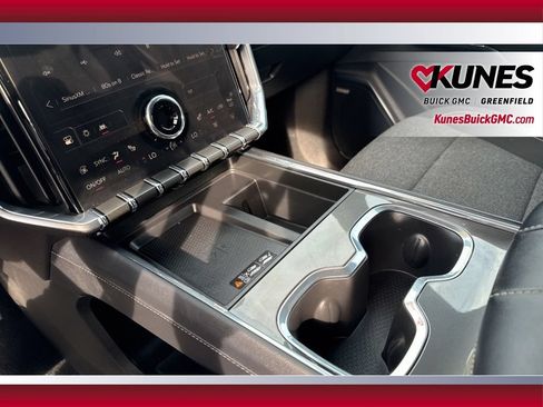 Used 2025 GMC Acadia Elevation AWD/4WD image 27