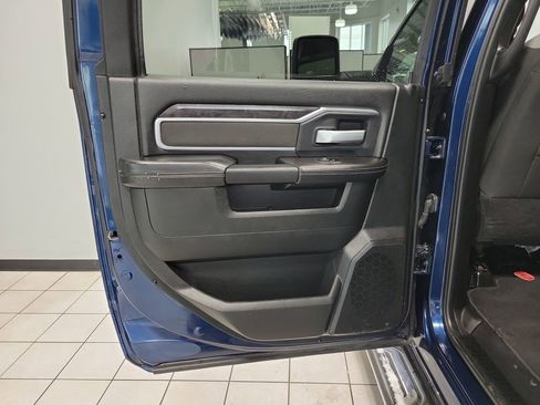 Used 2024 RAM 2500 Big Horn image 31