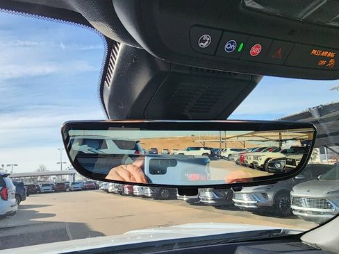 New 2026 GMC Terrain AT4 w/ Convenience Package III image 36